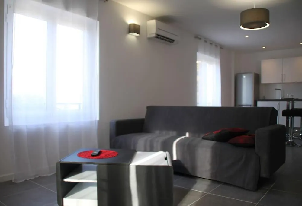 Appart Dans Maison 2 Km De La Plage Villa Villeneuve-Loubet 0*,  France